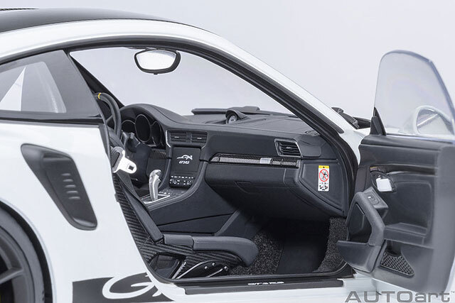 オートアートコンポジット 1/18 ポルシェ 911 (991.2) GT3 RS ヴァイ