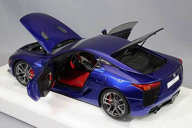 オートアート コンポジット 1/18 レクサス LFA パールブルー