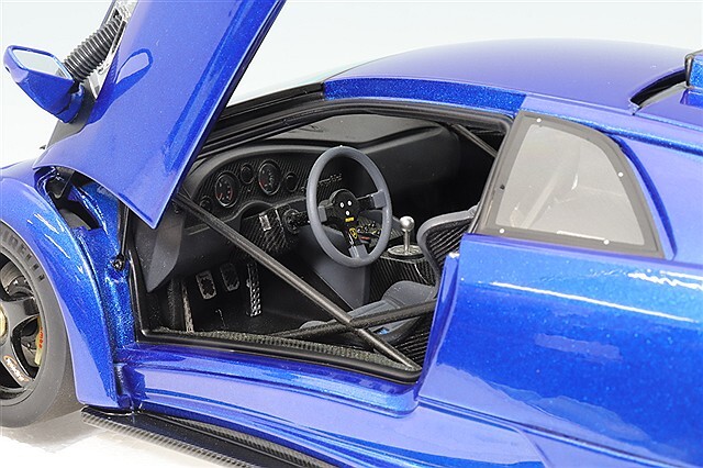 オートアートコンポジット 1/18 ランボルギーニ ディアブロ GTR