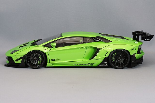 オートアート コンポジット 1/18 LB-WORKS ランボルギーニ アヴェン  
