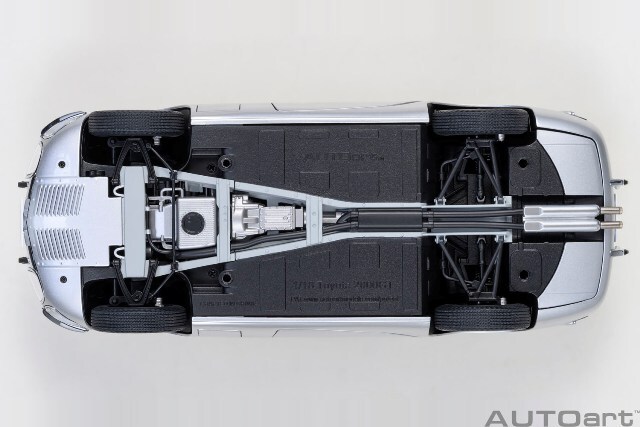 絶版品 オートアート 1/18 トヨタ2000 GT (シルバー)各部開閉 AUTOart 1/18 トヨタ 2000GT 1967 （シルバー） 78548 | AUT