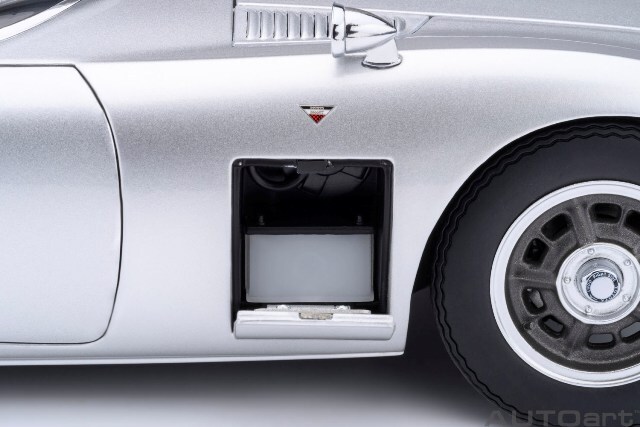 ☆予約品☆ オートアート コンポジット 1/18 トヨタ 2000GT 1967