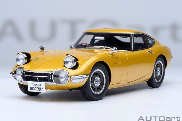 【美品】オートアート トヨタ 2000 GT COUPE AUTOart 1/18 トヨタ 2000GT 1967 （ホワイト） 79546 | AUT