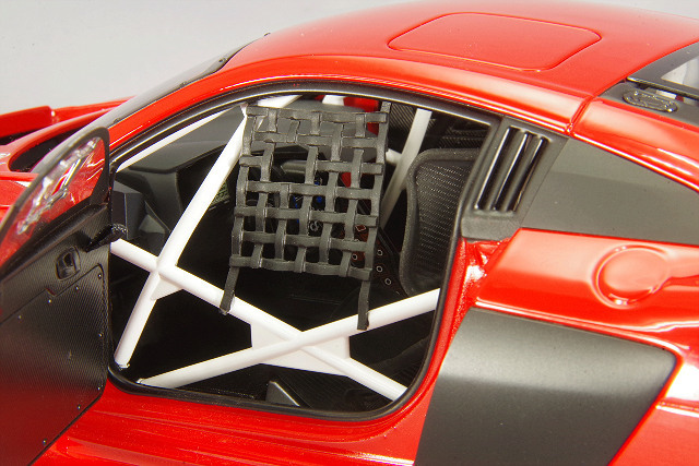 オートアート コンポジット 1/18 アウディ R8 LMS 2016 レッド 