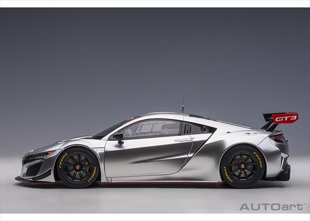 オートアート コンポジット 1/18 ホンダ NSX GT3 2018 ハイパーシルバー