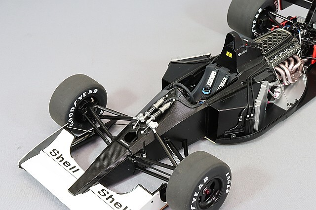 オートアート コンポジット 1/18 マクラーレン ホンダ MP4/6 1991 F1
