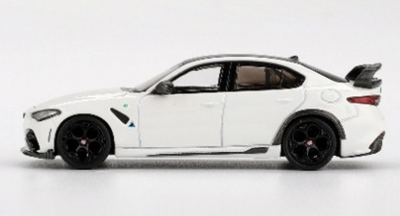 BBR 1/64 アルファロメオ ジュリア GTAm ホワイト