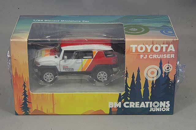 BM CREATIONS 1/64 トヨタ FJ クルーザー 2015 ホワイト 左ハンドル