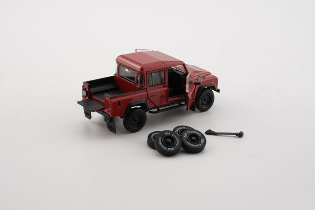 BM CREATIONS 1/64 ランドローバー ディフェンダー 110 2016