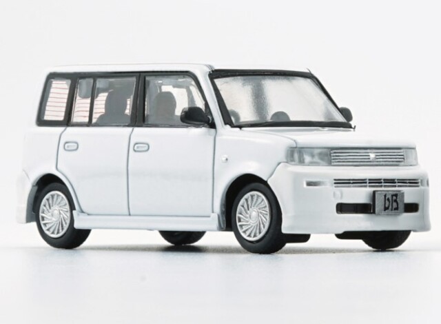 BM CREATIONS 1/64 トヨタ 2000 bB ホワイト 右ハンドル