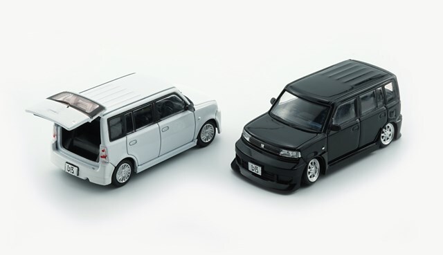 BM CREATIONS 1/64 トヨタ 2000 bB ホワイト 右ハンドル