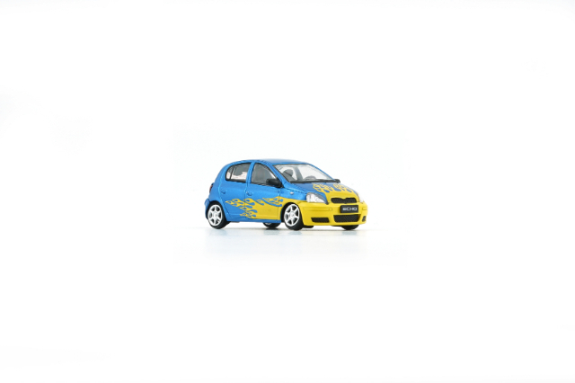 BM CREATIONS 1/64 トヨタ ヤリス / エコー / ヴィッツ 1998 5ドア