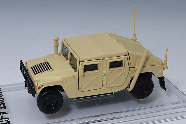 BM CREATIONS 1/64 ハンヴィー 4-CT デザート タン