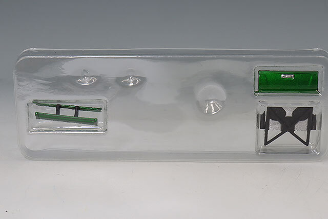 BM CREATIONS 1/64 いすゞ D-Max 2018 ローライダー