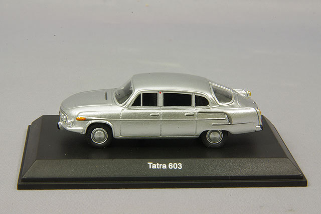 BoS Models 1/87 タトラ 603 1969 シルバー