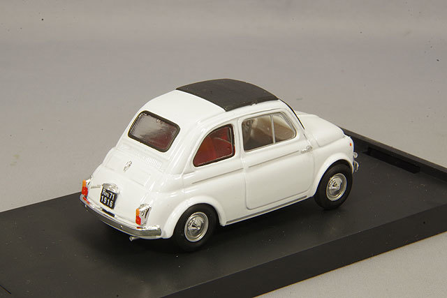 1/43 フィアット 500 ディーラー品　ミニカー　カラーサンプル　ホワイト 1/43 フィアット 500 ディーラー品 ミニカー カラーサンプル