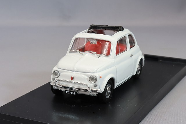 ブルム 1/43 フィアット 500L (1968-1972) オープンルーフ オーラル