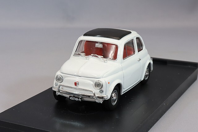ブルム 1/43 フィアット 500L (1968-1972) クローズトルーフ オーラル