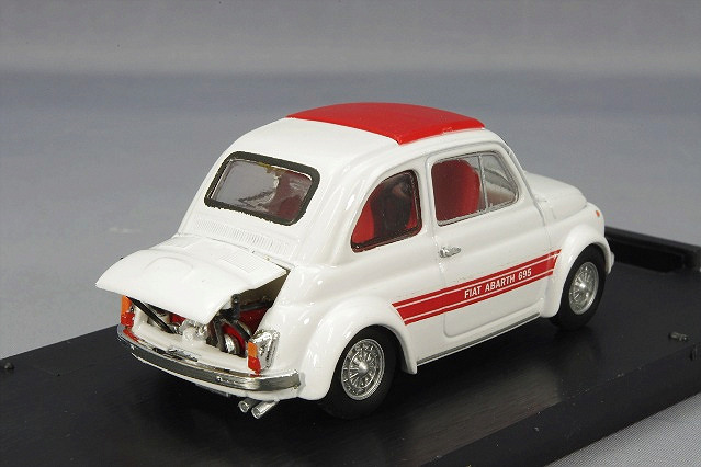 フィアット695SS　アバルト　アセットコルサ　黄/赤チェック B'z 002B FIATアバルト695SSアセットコルサ ① | Plastic Force− 雅