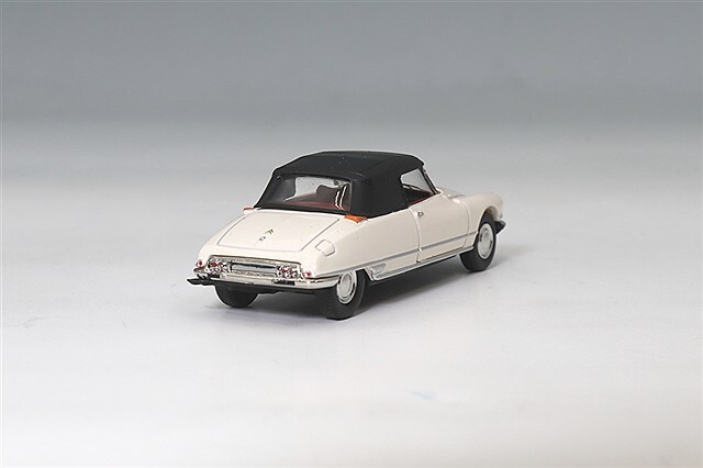 ブレキナ 1/87 シトロエン DS19 カブリオレ 1963 ホワイト
