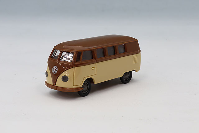 ブレキナ 1/87（HO）スケール フォルクスワーゲンT1・T2 ブレキナ 1/87 フォルクスワーゲン T1a コンビ 1950 ブラウン/ベージュ