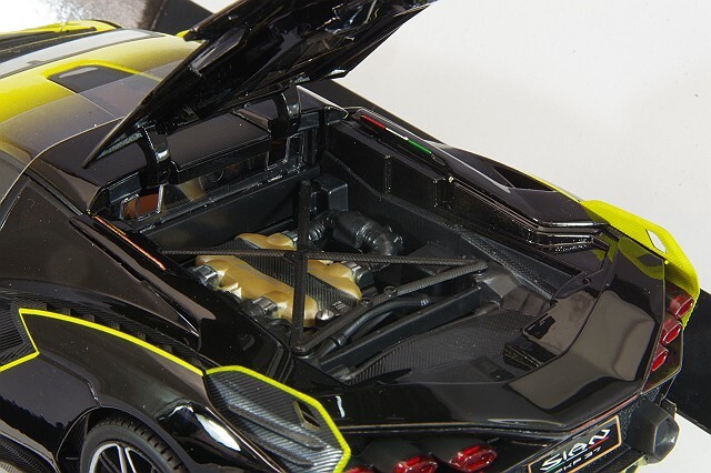 ブラゴ 1/18 ランボルギーニ シアン FKP37 イエロー (特別仕様)