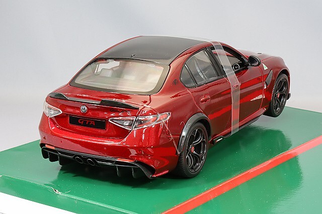 Amazon | ソリド アルファロメオ ジュリア ミニカー 1/18 ALFA