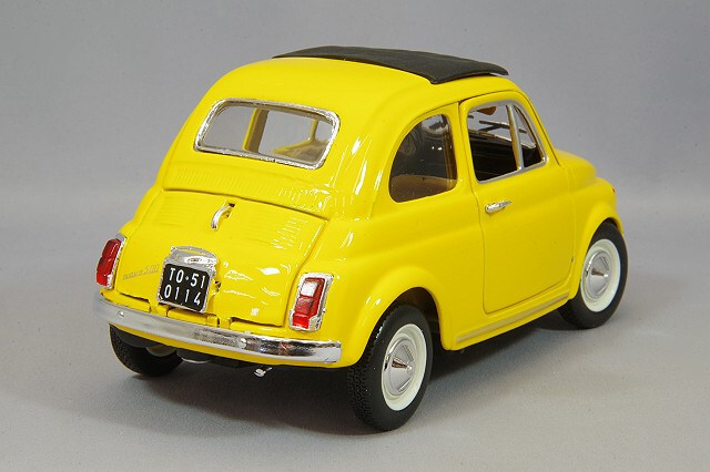 ブラゴ　FIAT Amazon | ブラーゴ フィアット ミニカー 1/24 FIAT 500 L 1968