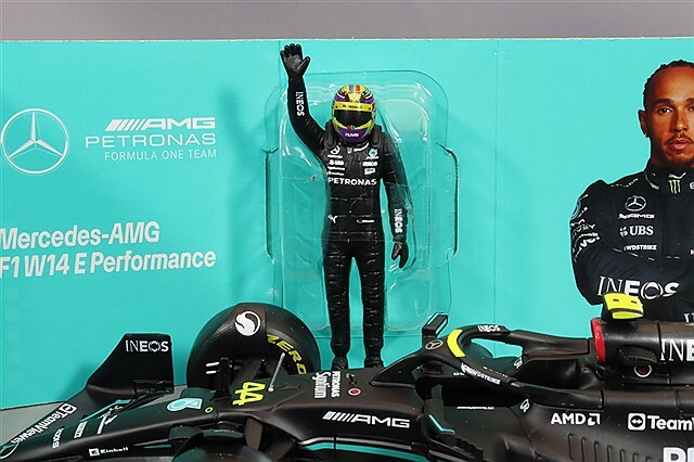稀少品✨メルセデス AMG ペトロナス W03 #7 シューマッハ ミニチャンプス 1/43 メルセデス AMG ペトロナス F1チーム W03