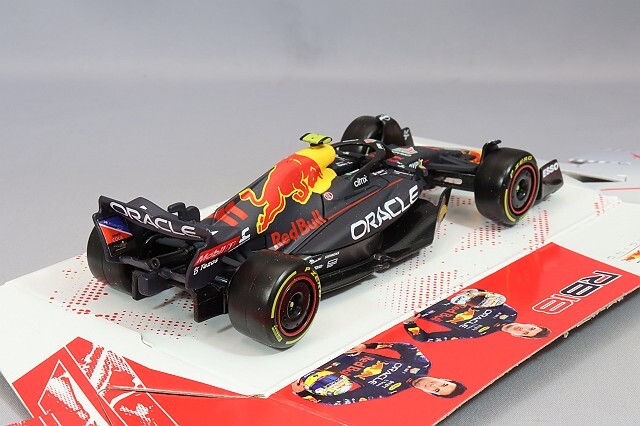 ブラゴ 1/43 オラクル レッドブルレーシング RB18 2022 F1 #11 S.ペレス