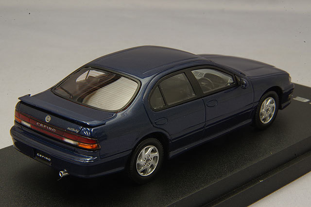 CAM@ 1/43 日産 セフィーロ (A32) 30S ツーリング 1994年型