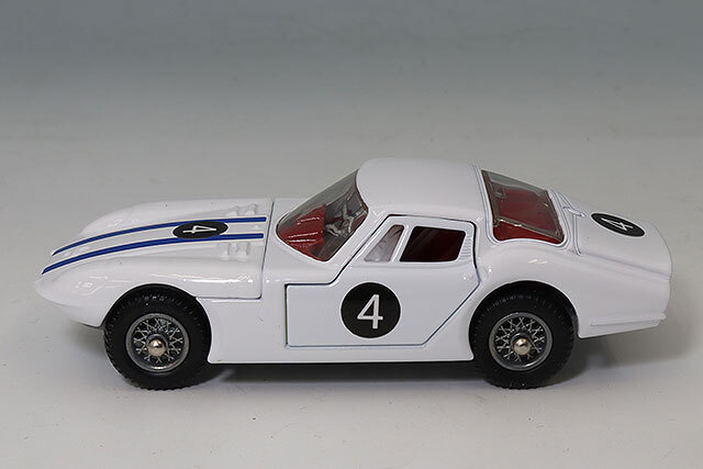 コーギー 1/44 #324 マルコス 1800 GT w/ボルボエンジン ホワイト 【再