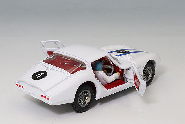 コーギー 1/44 #324 マルコス 1800 GT w/ボルボエンジン ホワイト 【再