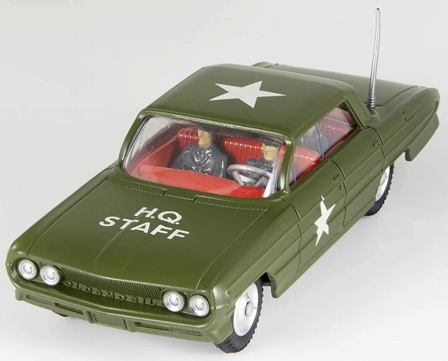 ☆予約品☆ コーギー 1/49 #358 オールズモビル 88 HQ スタッフカー