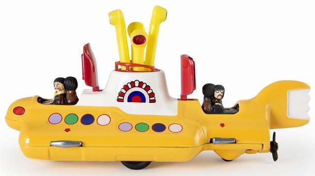 コーギー/イエローサブマリン ミニカー ザ・ビートルズ Amazon.co.jp: コーギー(CORGI) ビートルズ イエロー サブマリン