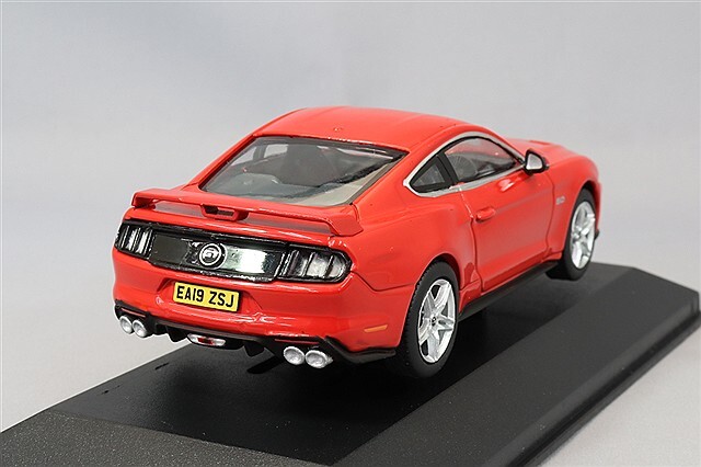 コーギー ブリット マスタング ミニカー Amazon.co.jp: スティーブ・マックイーン ブリット カラー！ 1/18 1967