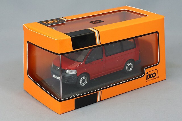 イクソ 1/43 フォルクスワーゲン トランスポーター (T5) 2003 レッド