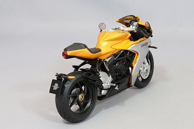 MVアグスタ SUPERVELOCE800 フロントライト金リング MV AGUSTA SUPERVELOCE 800 HEADLIGHT RING – MV AGUSTA SHOP