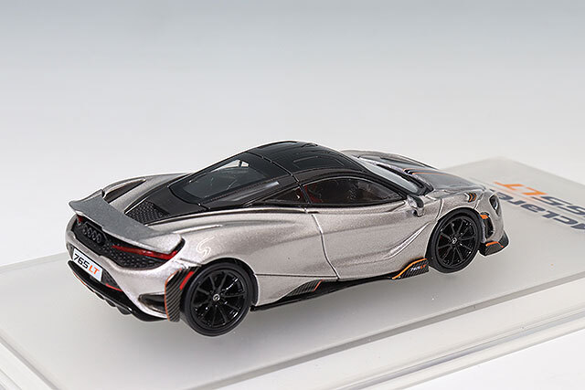 CMモデル 1/64 マクラーレン 765LT シルバーグレー