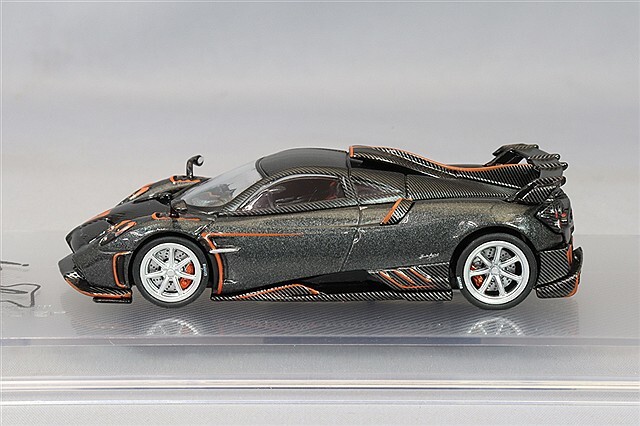 ハレモモ CMモデル 1/64 パガーニ イモラ メタリックグレー