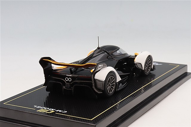 CMモデル 1/64 マクラーレン ソーラス GT ブラック/ホワイト