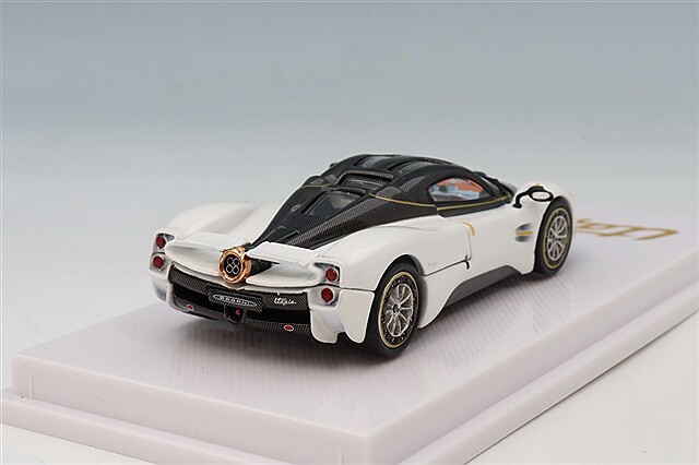 CMモデル 1/64 パガーニ ウトピア パールホワイト