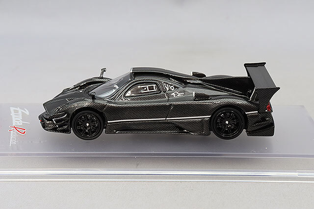 CMモデル 1/64 パガーニ ゾンダ レボルーション フルカーボン