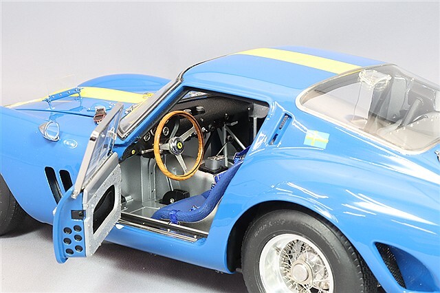 CMC 1/18 フェラーリ 250 GTO 1964 タルガフローリオ #112 U