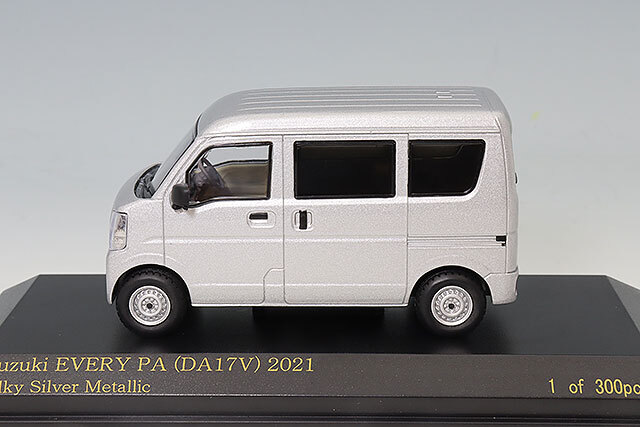 カーネル 1/43 スズキ エブリイ PA (DA17V) 2001 シルキー