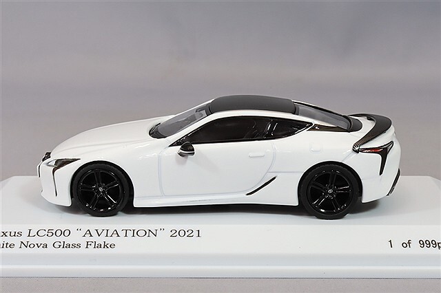 カーネル 1/64 レクサス LC500 