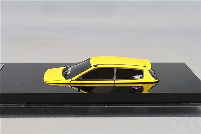 D MODEL 1/64 スタンスガレージ バナナピール AKA B1 イエロー