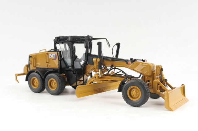 CAT 14M モーターグレーダー ダイキャストマスター　1/50 55189 Amazon.com: for CAT 14M Motor Grader 85189 1/50 DIECAST Model