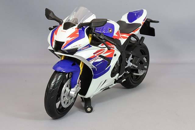 童友社 1/12 ホンダ CBR1000RR-R SP 2020 ホワイト