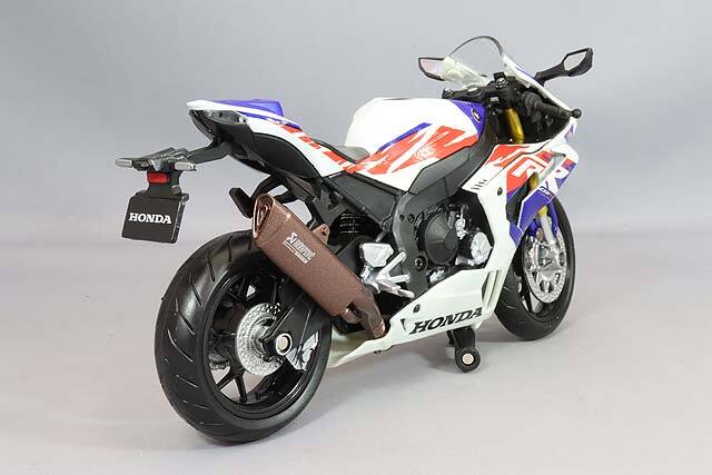 童友社 1/12 ホンダ CBR1000RR-R SP 2020 ホワイト
